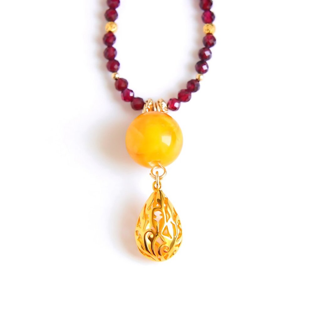 Butterscotch Amber Garnet Necklace 14k Gold-Filled - Picture 6 of 9